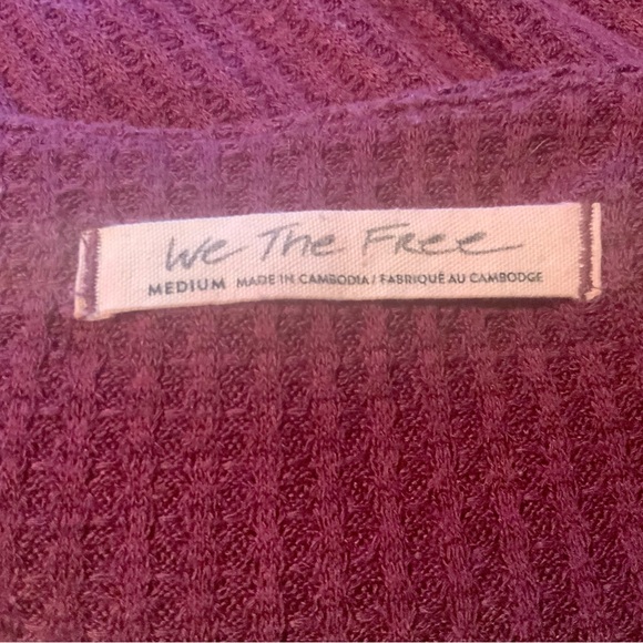 We The Free…Fits like L/ XLBurgundy tag size: M but is very oversized.P2P: 29 - Picture 5 of 11
